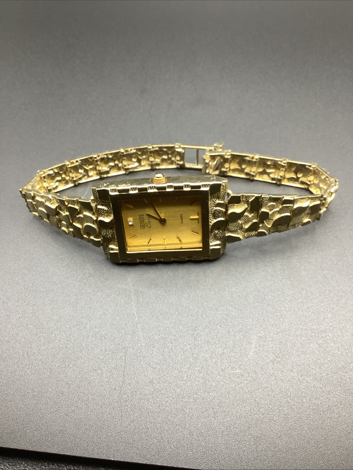 geneve 10k gold nugget Watch
