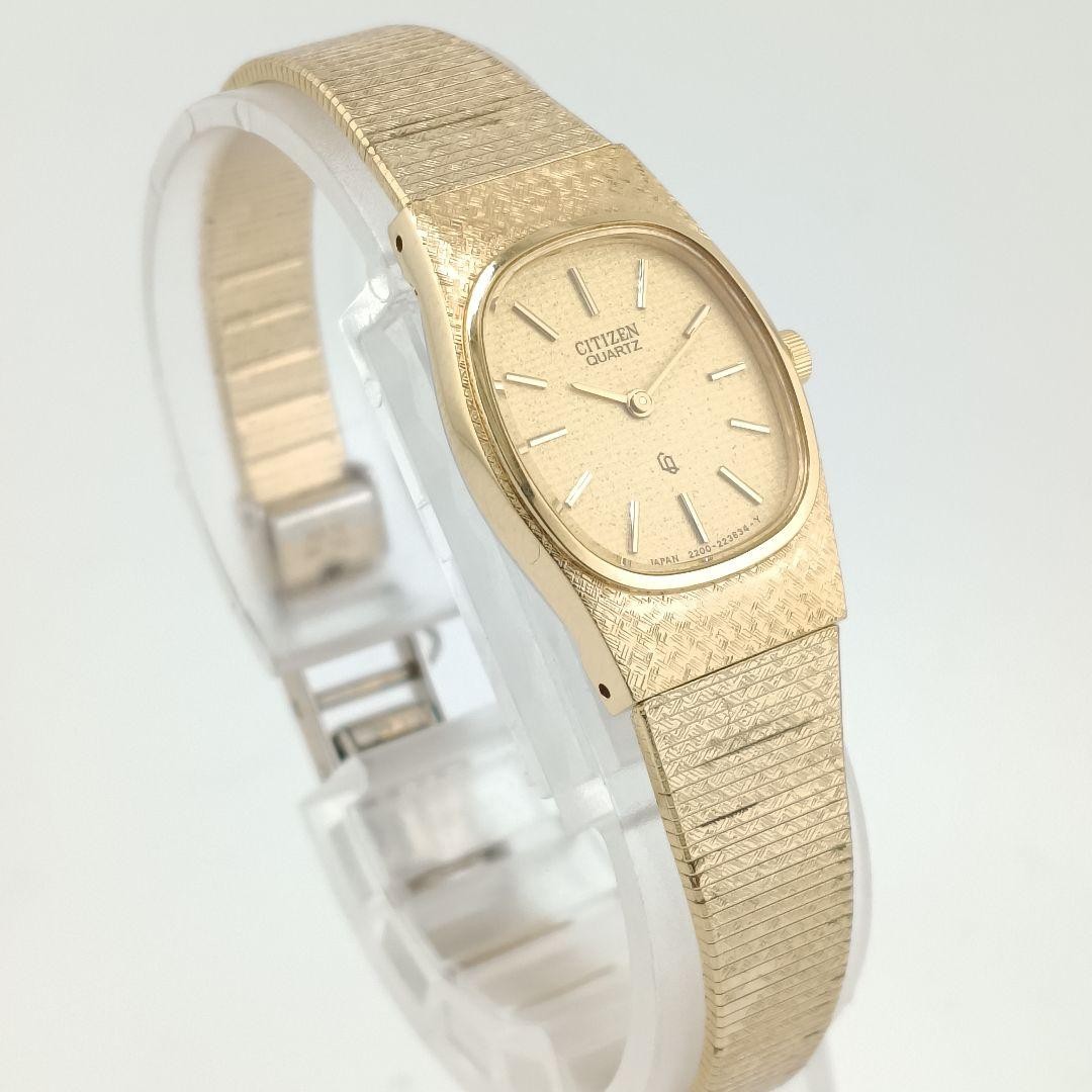 Working condition, new battery. CITIZEN gold watch, oval shape, ladies'