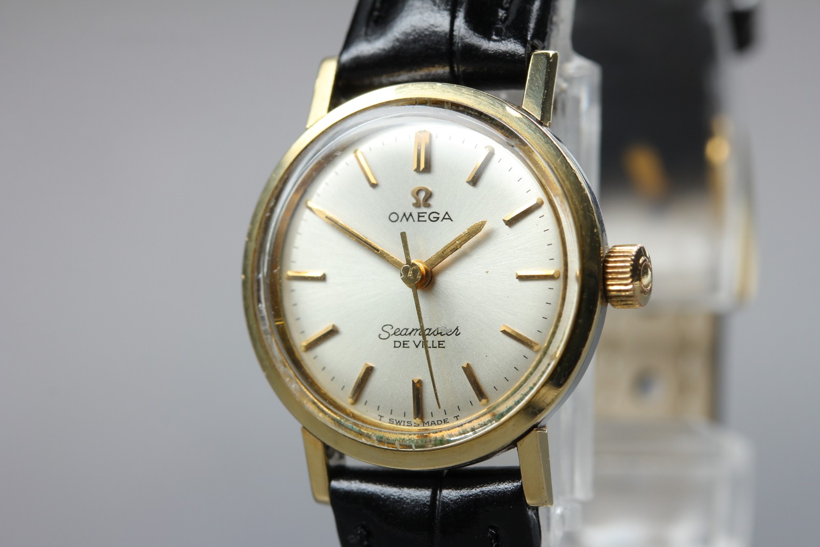 Near MINT OMEGA Seamaster De Ville 22mm Manual Wind Silver Dial Women’s Vintage