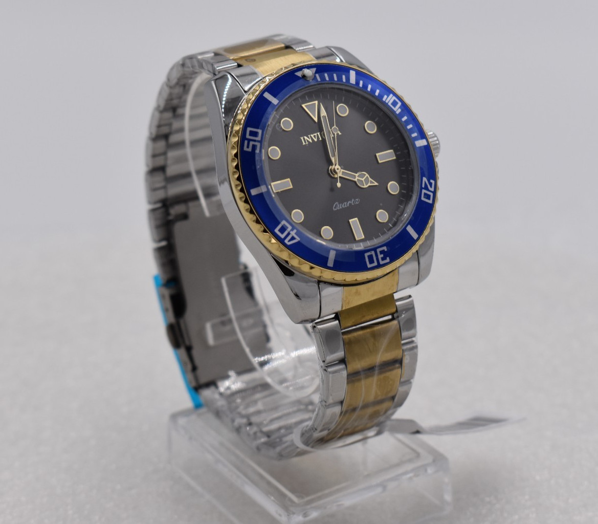 Invicta Diver Men’s Watch – 42mm (69399)