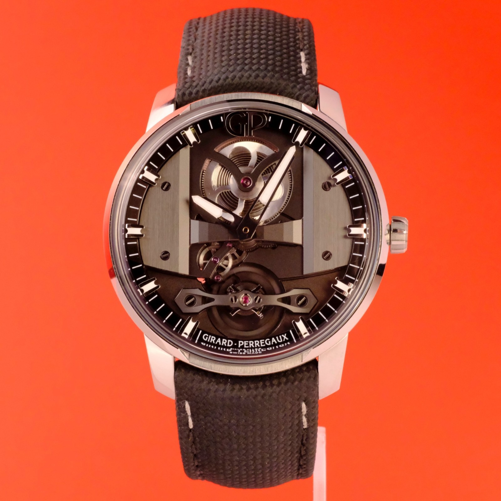 Girard-Perregaux Free bridge 82000-11-631-FA6A 44MM Stainless Steel | B&P