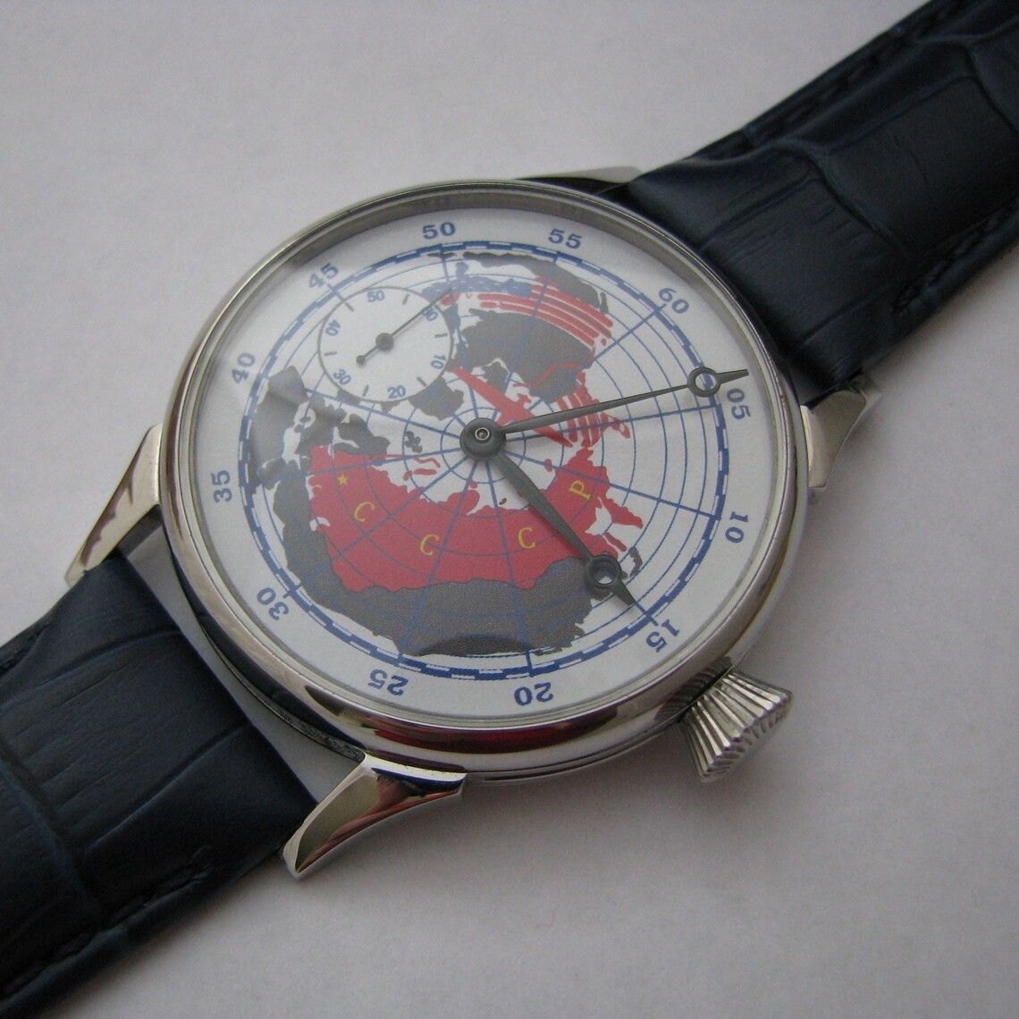 Vintage Soviet Mechanical Watch for Men – USSR Cal. 3602 – Collectible
