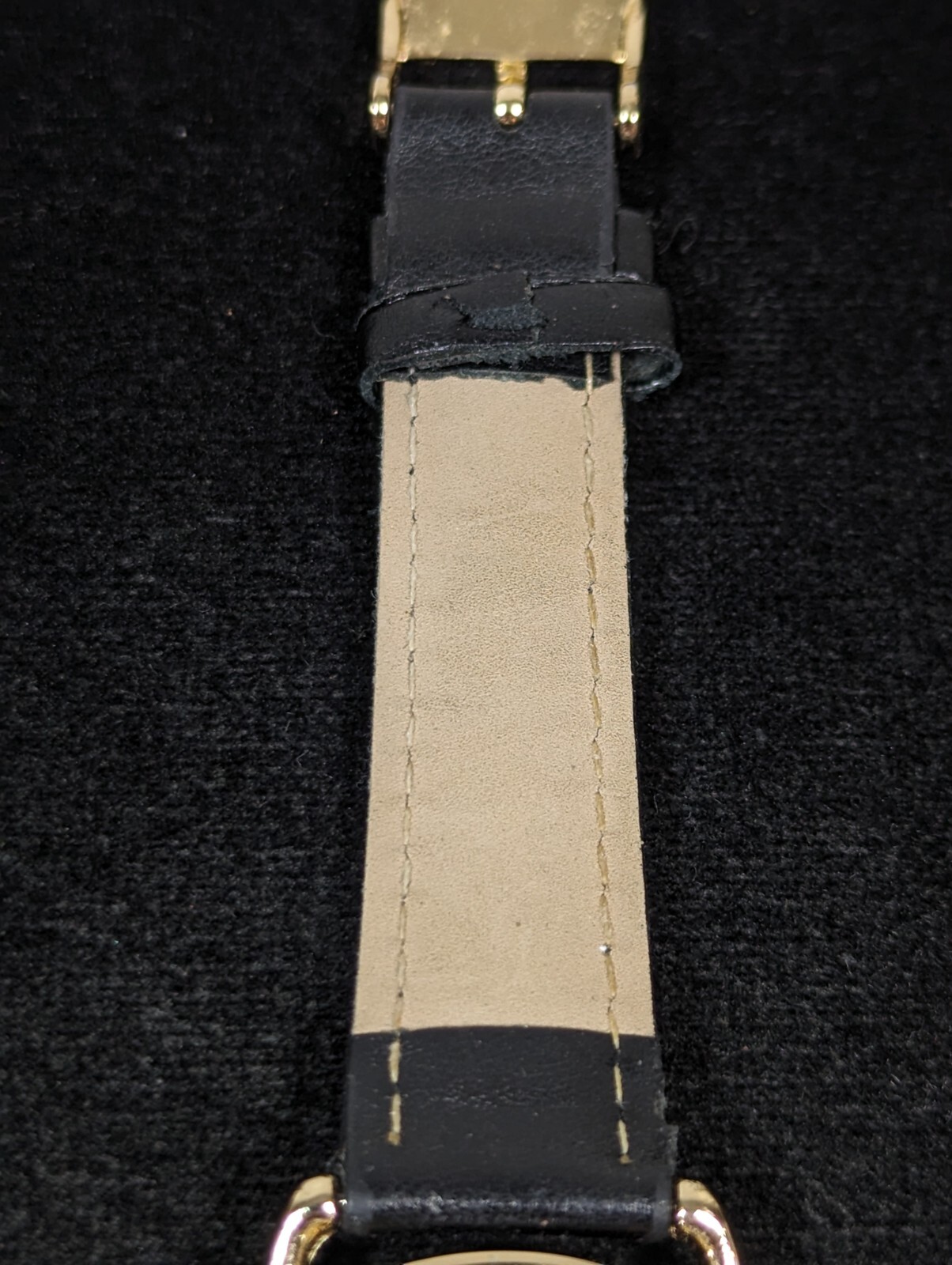 Womans Blue Gray Pearlized Dial Gold Tone Case Black Band Watch 7.5 Inch