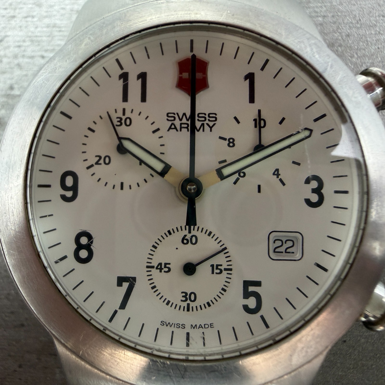 Victorinox Swiss Army Maverick chronograph Watch Men 42mm White Dial Steel READ