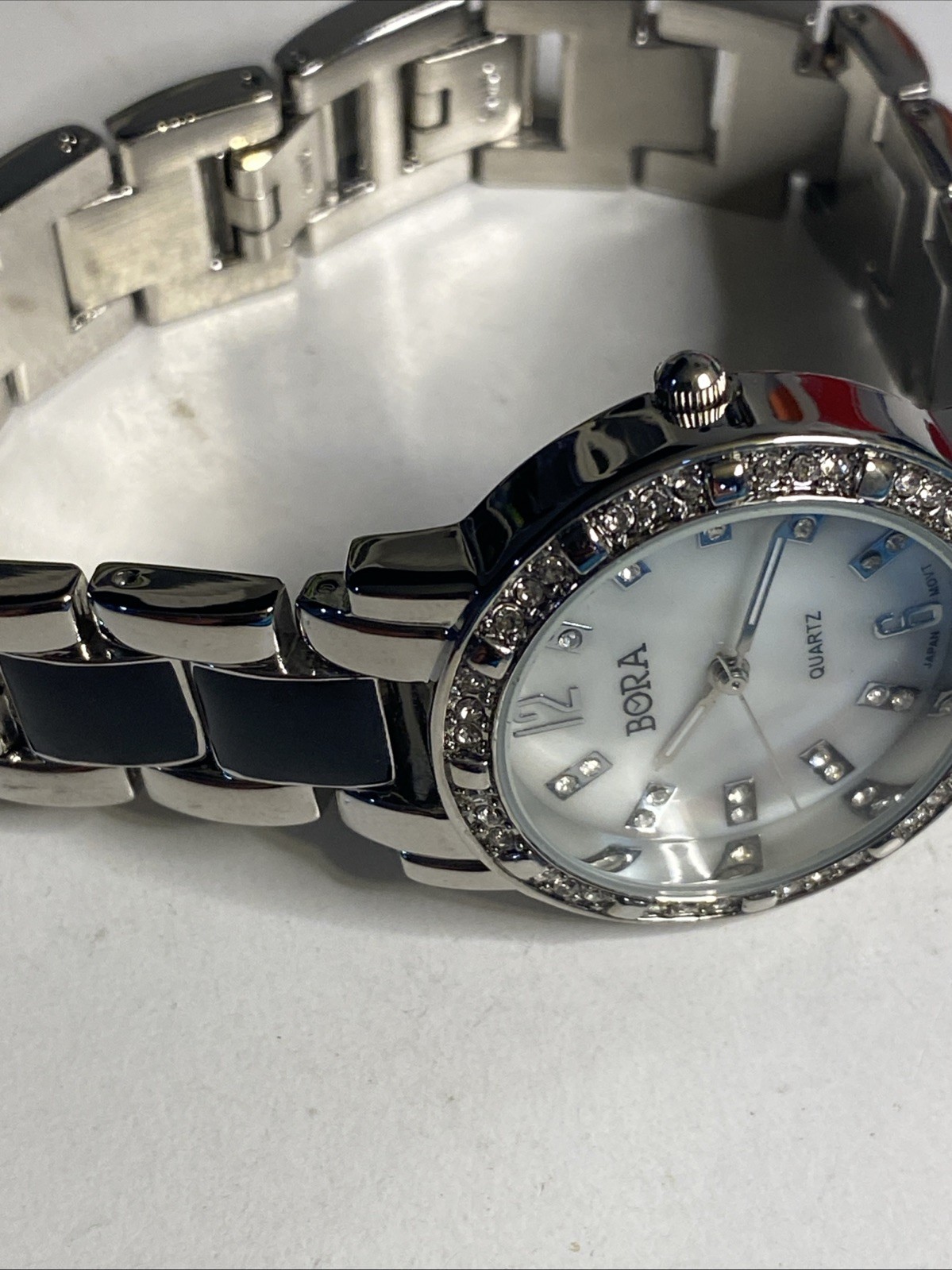 Bora Unisex Black & Silver Tone New Battery Mother of Pearl Face
