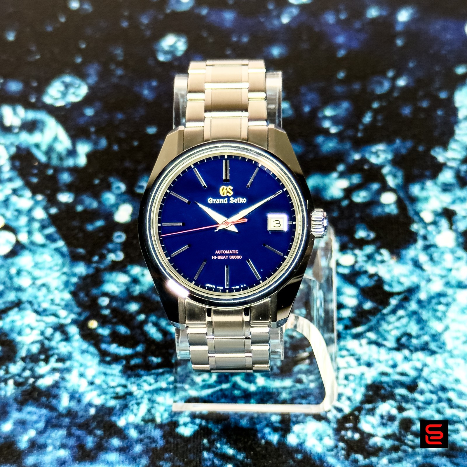 Grand Seiko SBGH281 ” Superman” 60th anniversay edition, Box and papers
