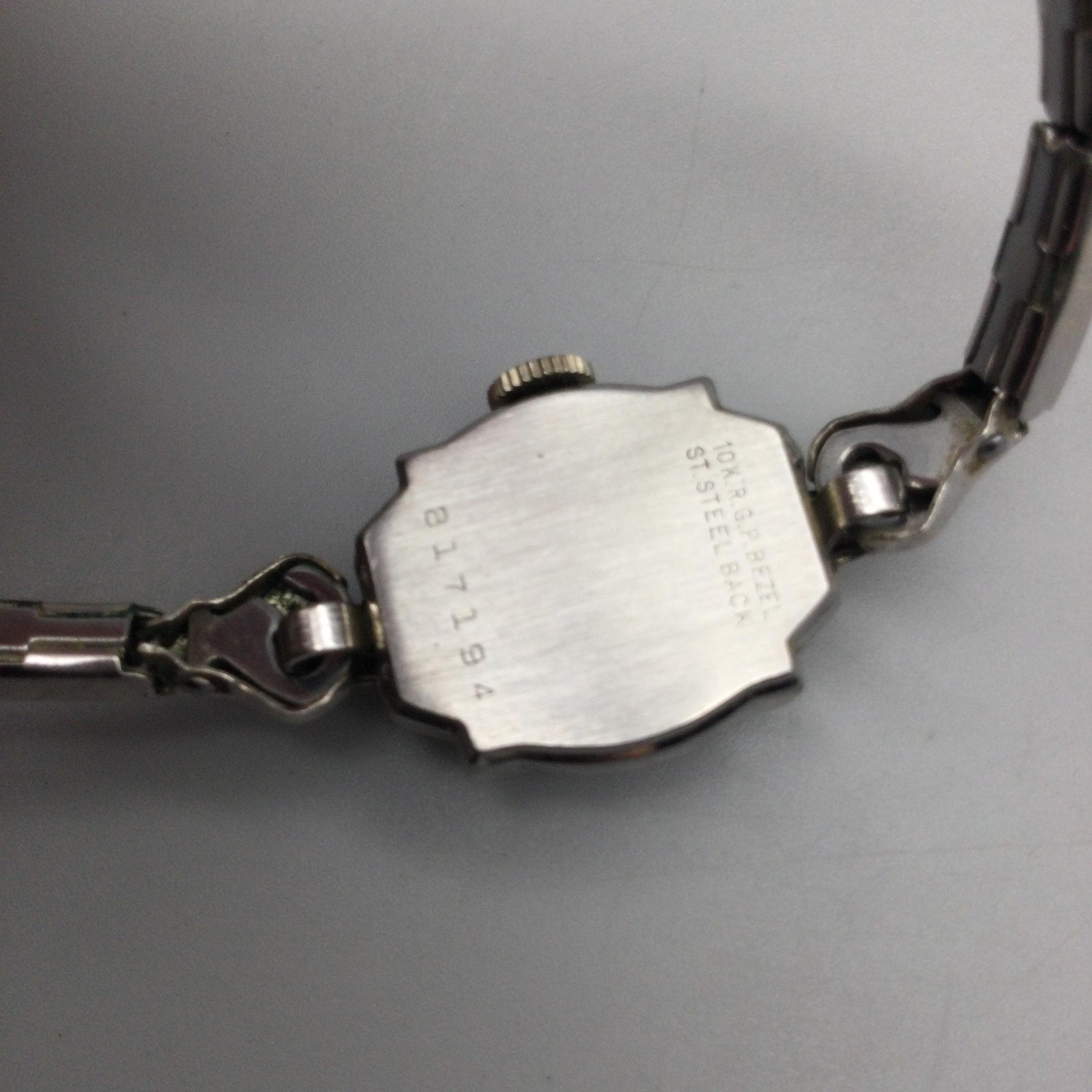 Vintage Benrus Womens Watch 14mm Manual Wind White 10KRB Stretch Band