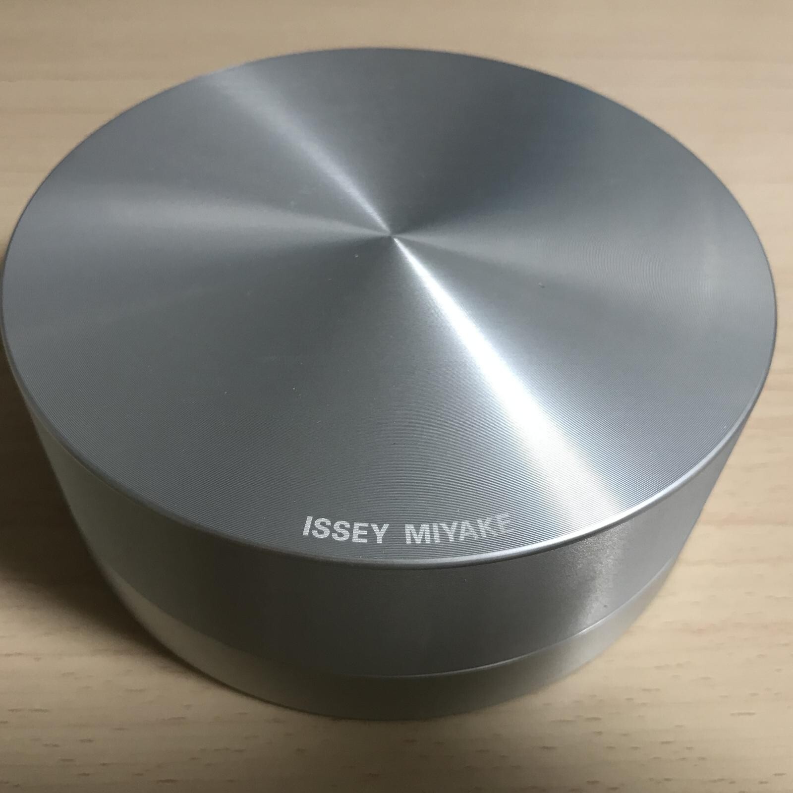 NY0N001 Issey Miyake To Tio Yoshioka Tokujin Designed IM-SILAN001 CITIZEN Watch