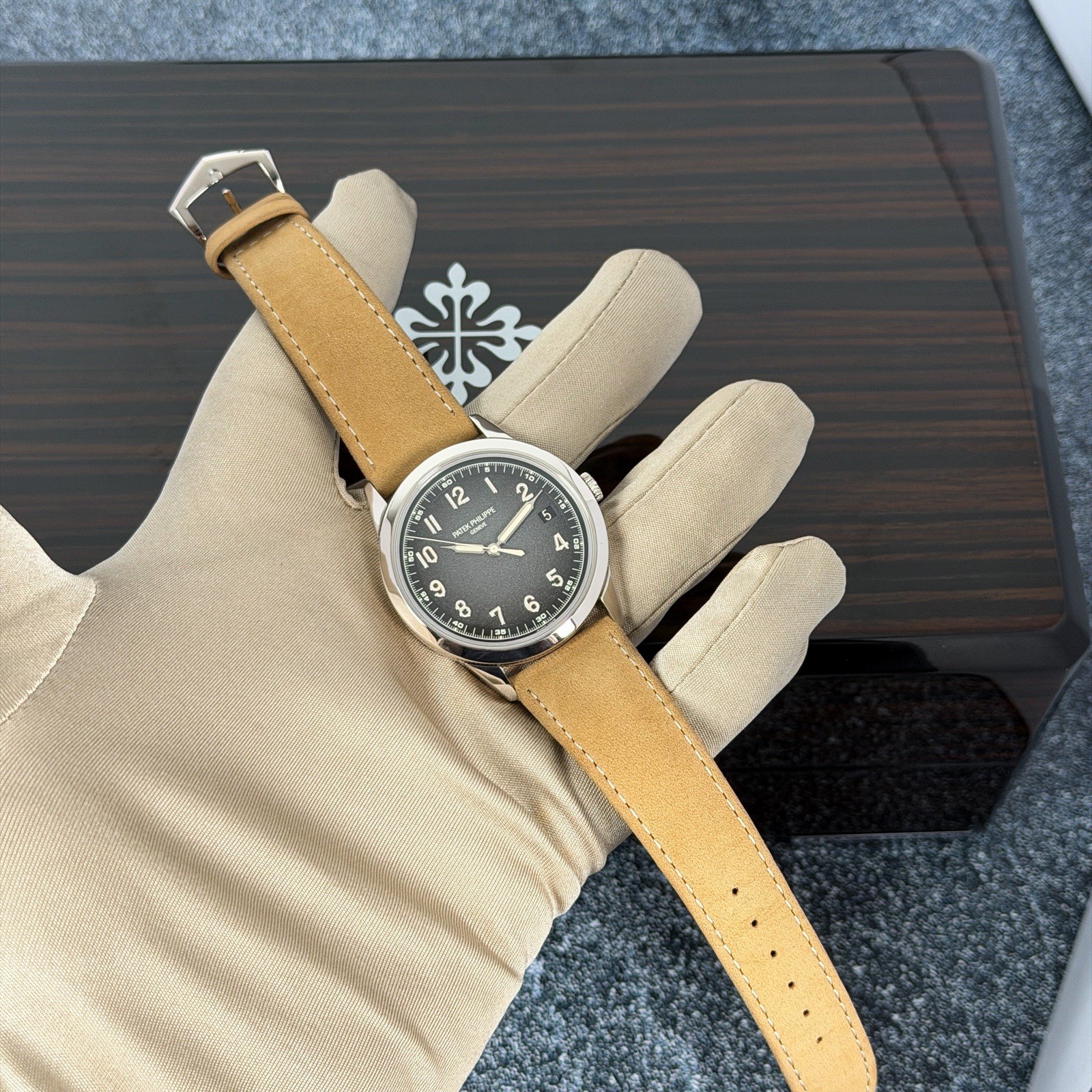 Patek Philippe Calatrava Gray Men’s Watch – 5226G-001