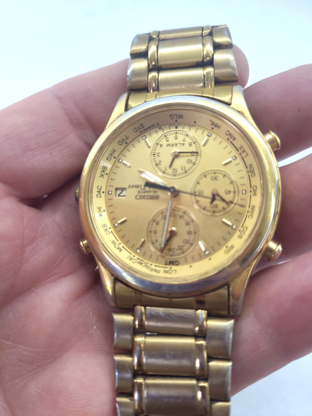 Vintage Seiko 5T52-6A29 World Timer GMT Alarm Gold Tone 37.5mm Watch