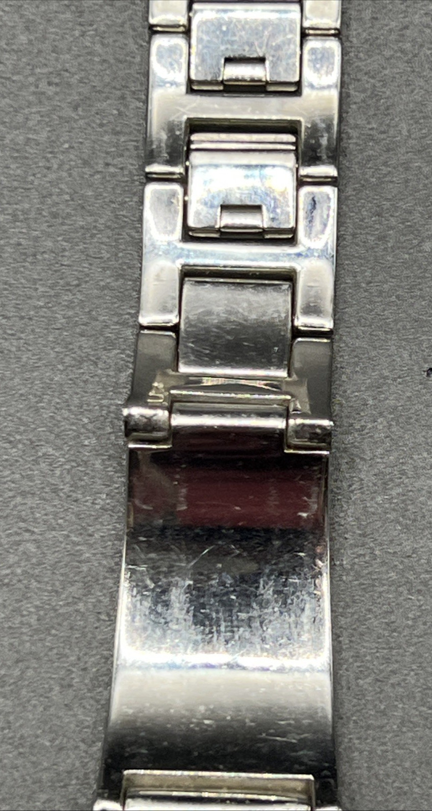 Fossil ES-2763 Women’s Watch Silver Tone Floral Bracelet 30mm Quartz Analog