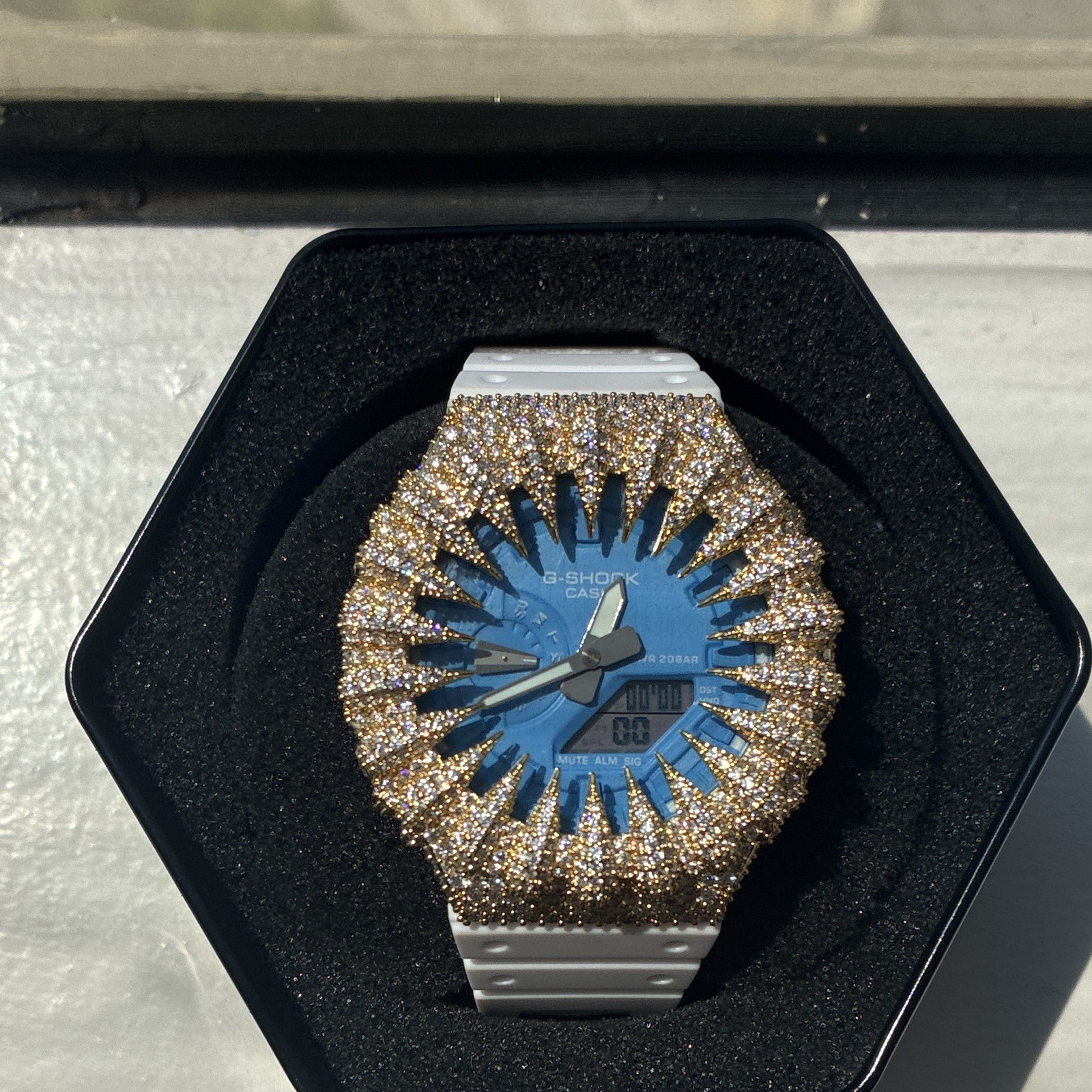 *ICED OUT* Casio G-SHOCK Analog/Digital Quartz Blue Dial White Resin Box Papers