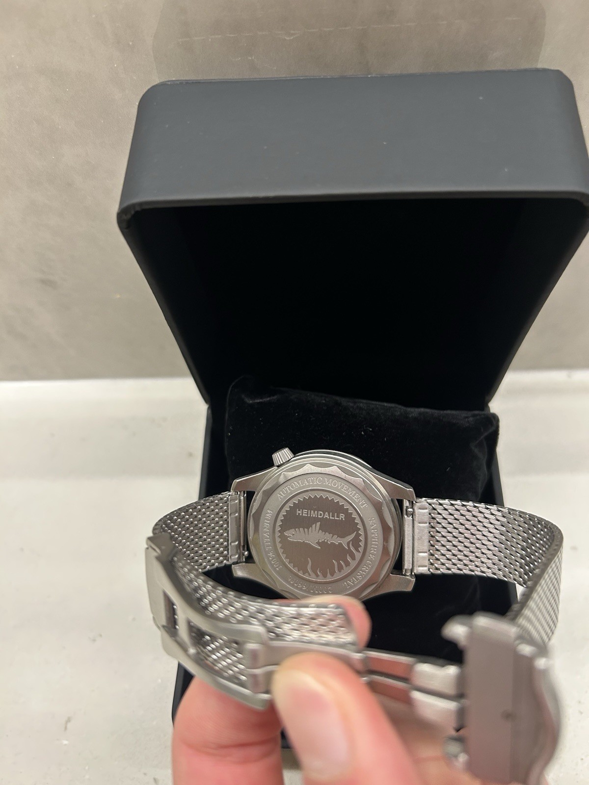 Seiko Seamaster 007 – Automatic Diver 300m Black Dial 42mm Steel Mesh Box