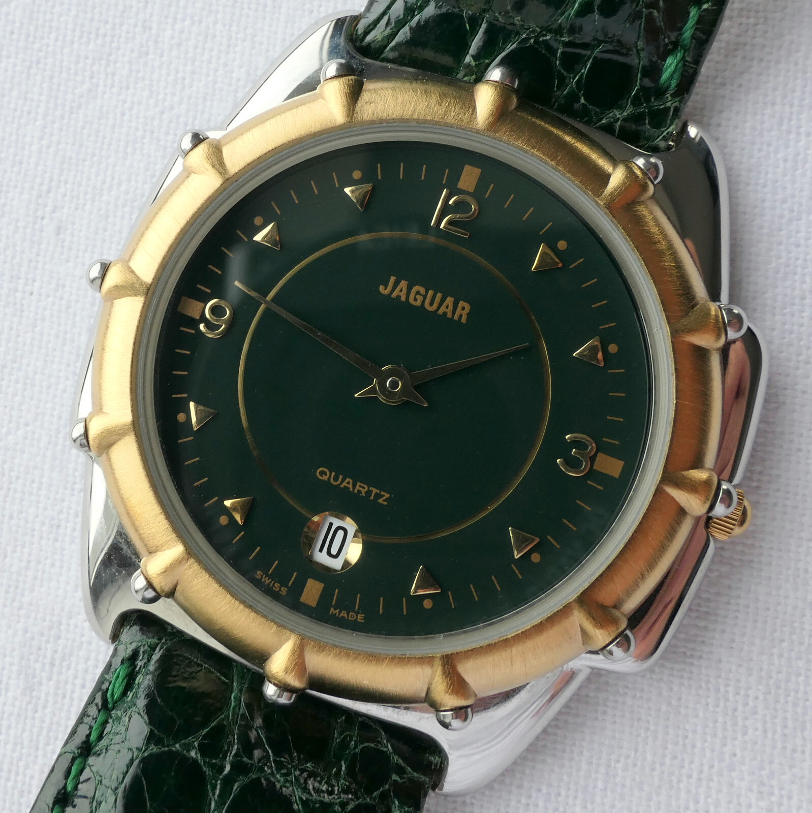 Jaguar Classic Coupe Car Accessory British Racing Green Swiss Made Luxury Watch