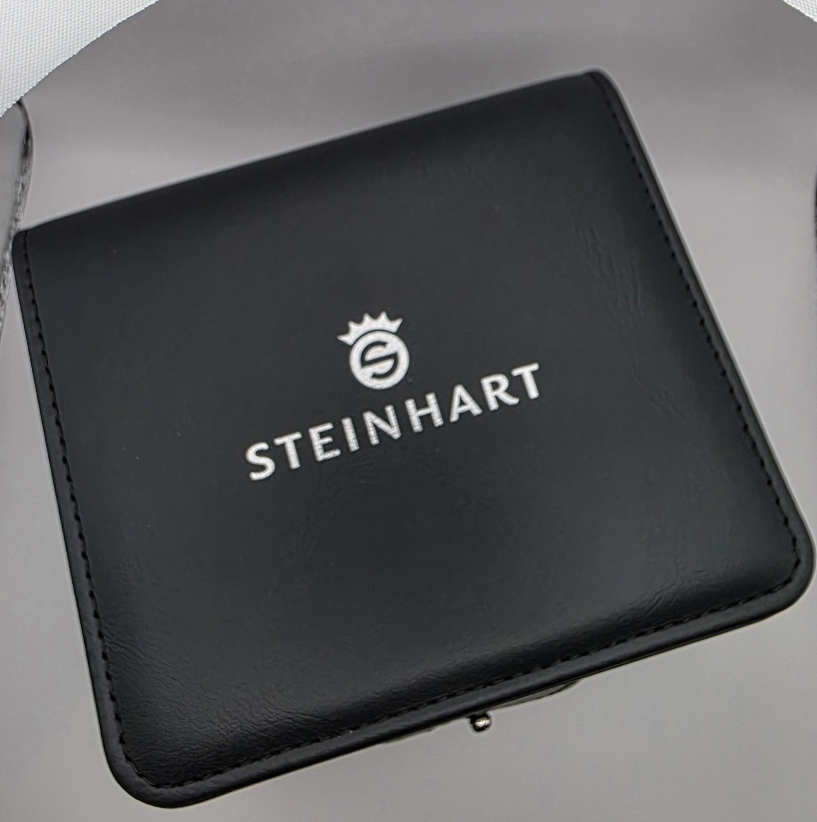 Steinhart Ocean One Vintage Red 42mm Excellent with Box and Papers