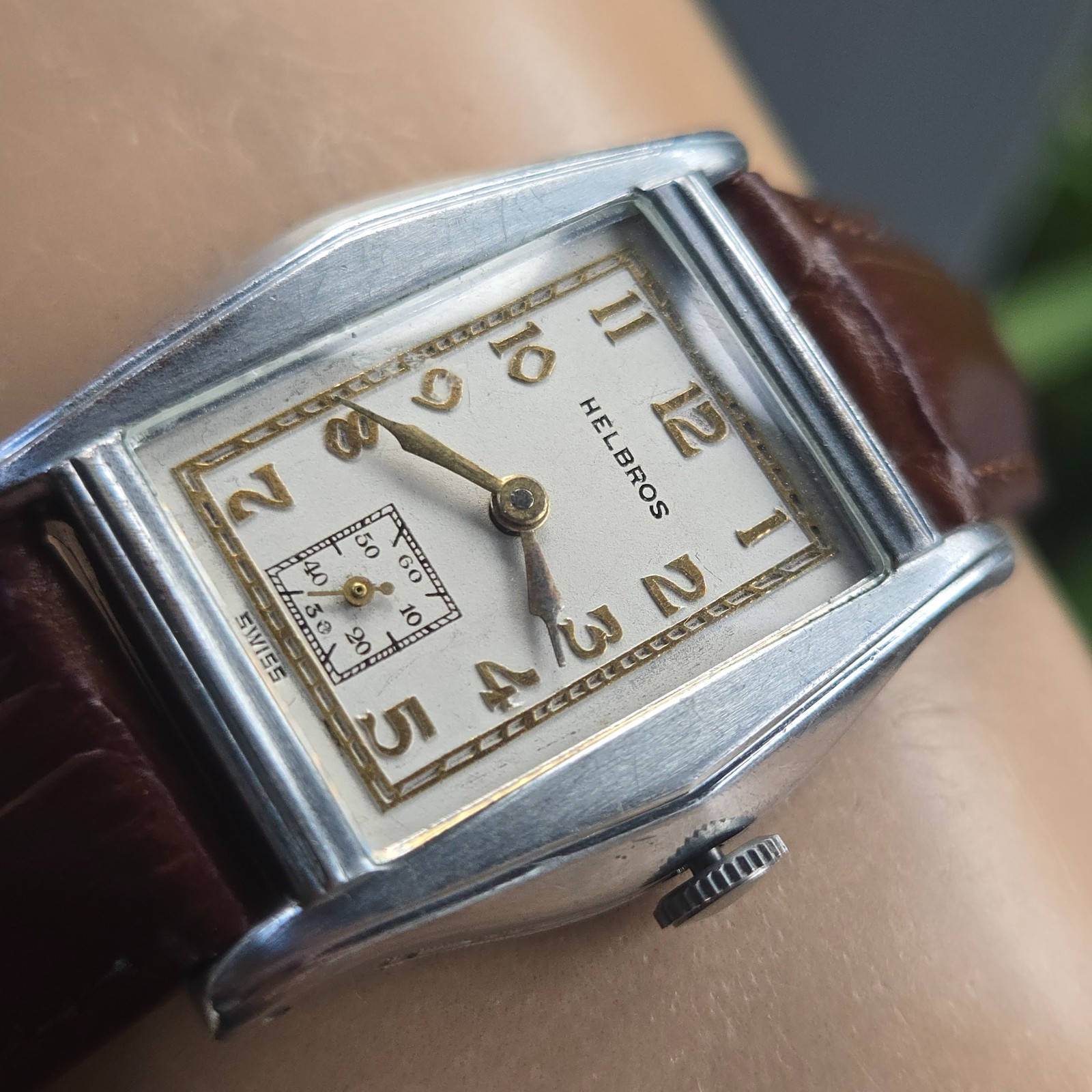 Vintage HELBROS men’s manual wind watch AS 970 Tonneau-shaped Number dial 1940s