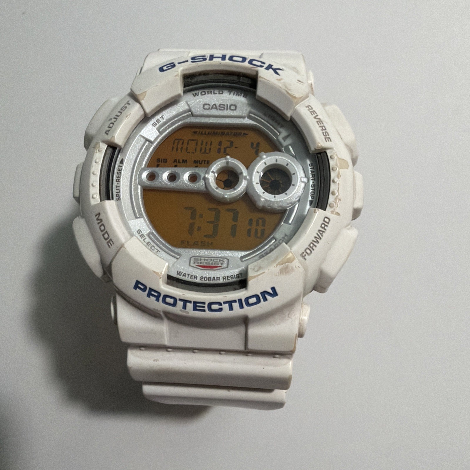 Vintage Casio G-Shock GD-100SC White Witch Watch 3263 Rare Mens Or Women’s