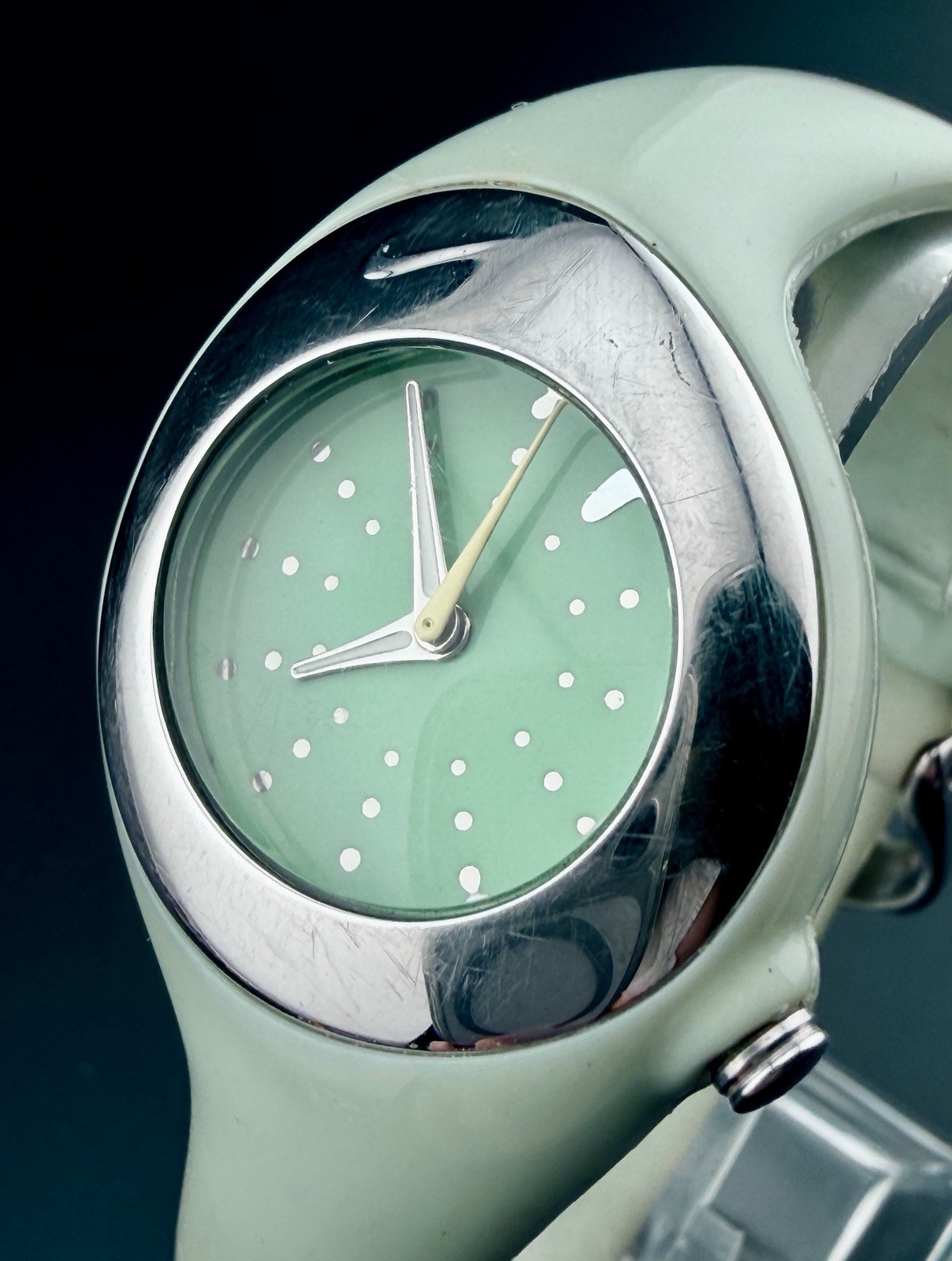 Working Vintage Nike Triax Women’s Watch WR0070 Mint Green Band Green Dial U1