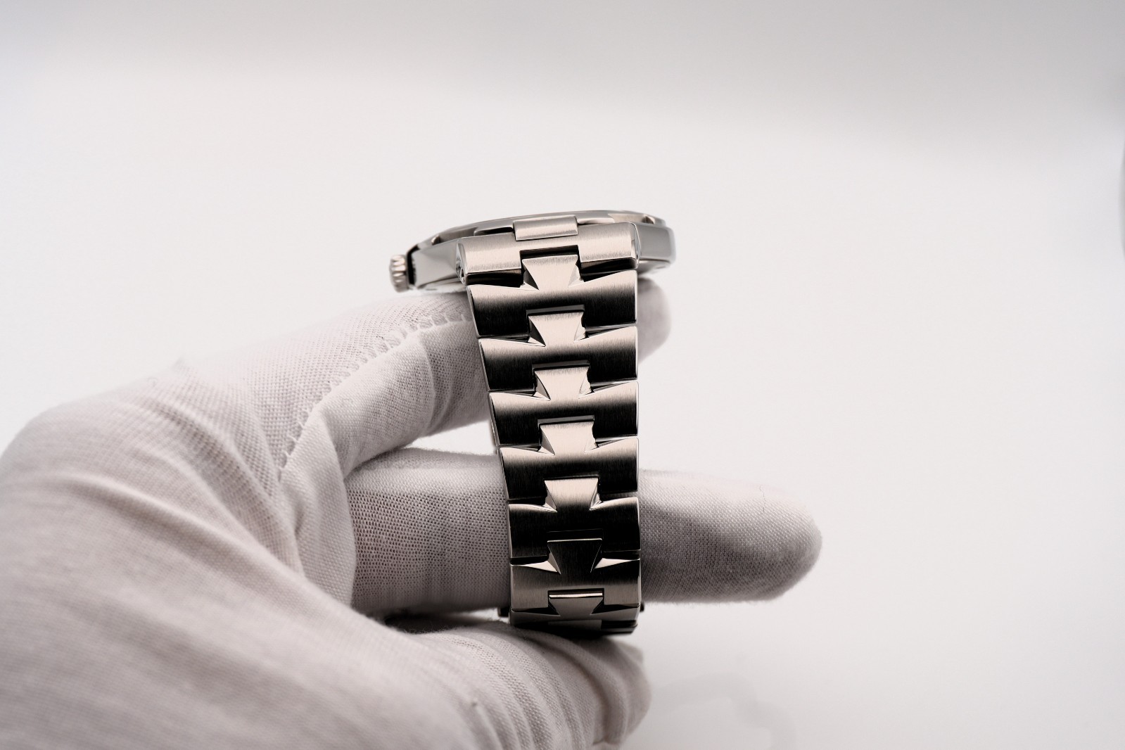 Vacheron Constantin Overseas 2nd Generation – Black – 47040 B01A-9094