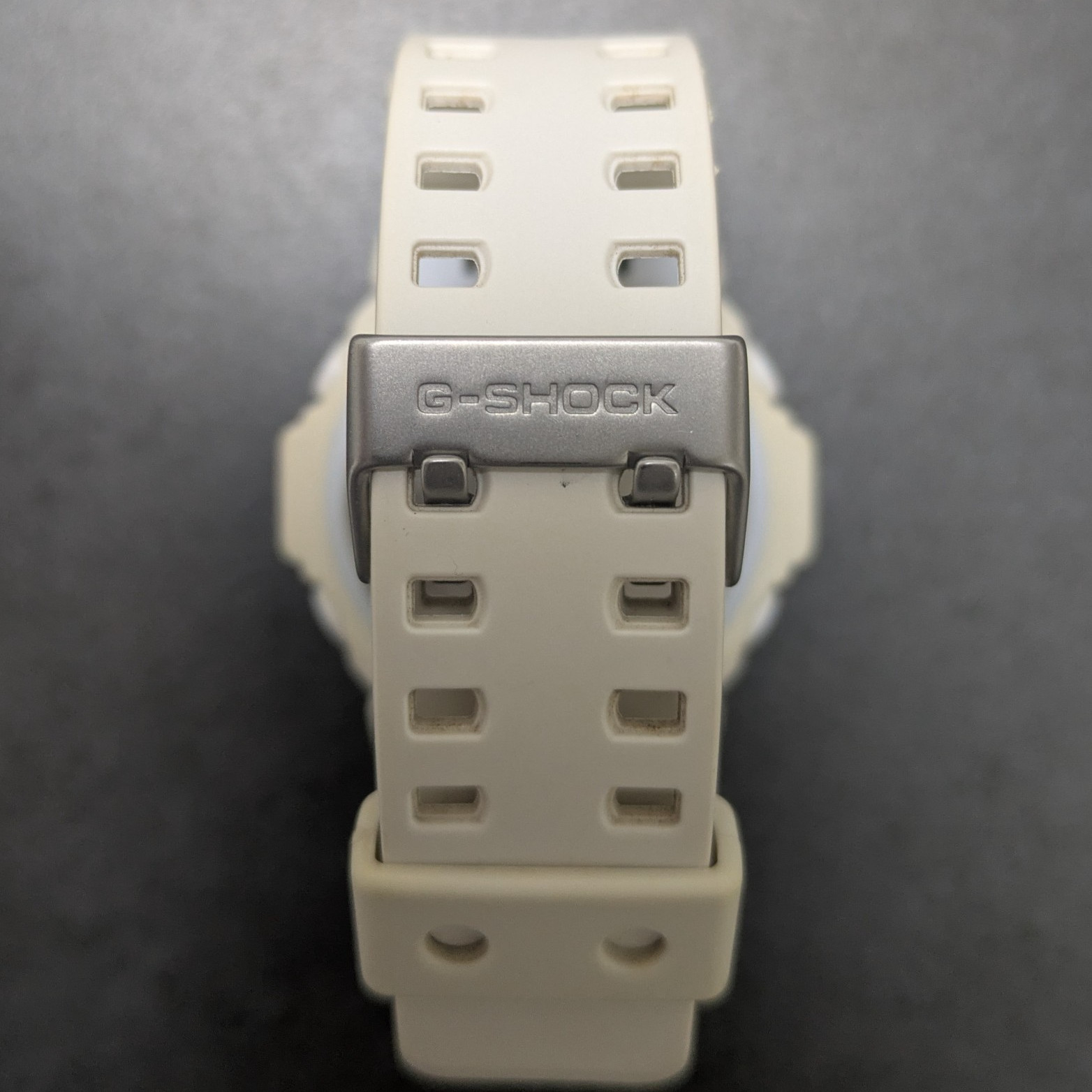 Casio G-SHOCK GA-300 White 5259 Men’s Watch Pre-Owned Working Battery Included