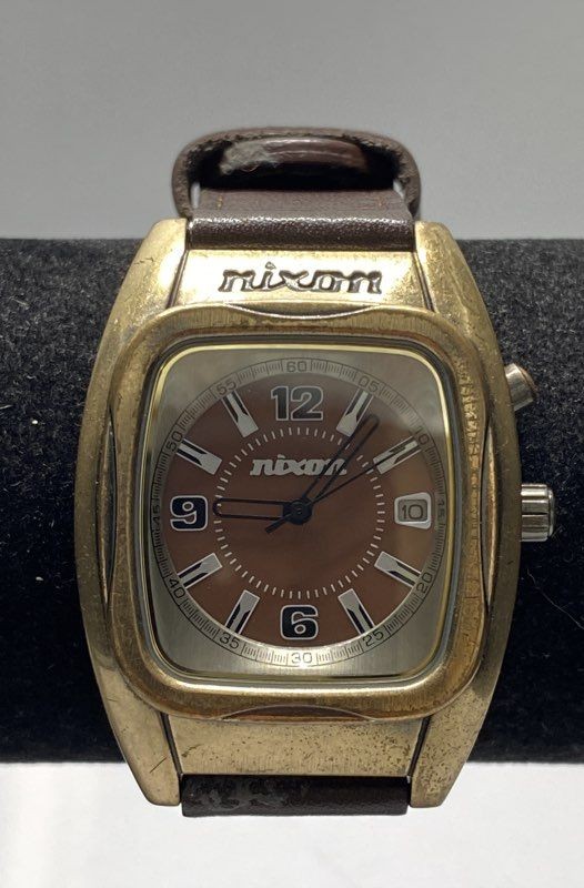Nixon The Rocker Men’s Gold Tone Stainless Steel Quartz Watch Brown Leather Band