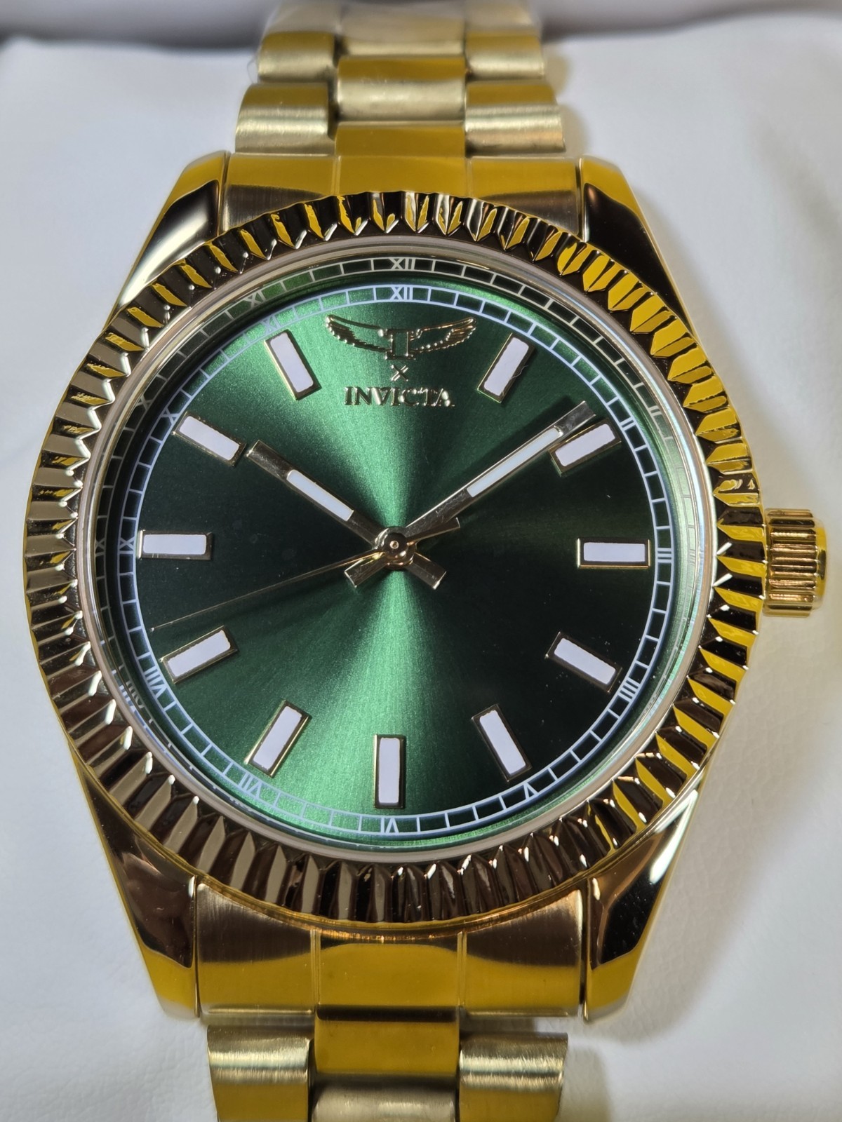 Invicta Specialty I 69008 Green Dial, Gold Case, Gold Bezel, Gold Band