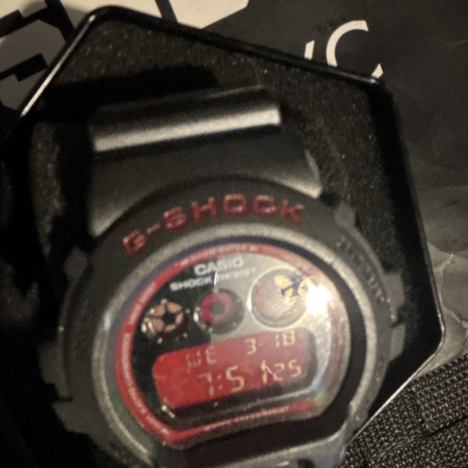 Casio G-SHOCK Grey Red Quartz Digital Shock-Resistant Resin Sport Wristwatch