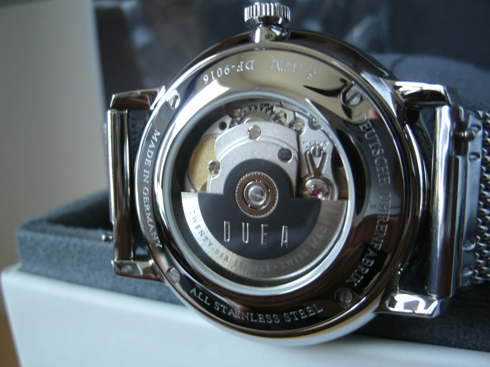 Dufa DF-9016 Bayer Watch working, keeping time. Swiss Sellita SW200