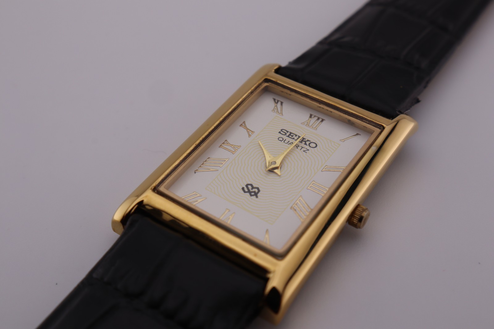 Vintage Seiko Slim Quartz Men’s Wrist Watch – Comes With New Battery, New Strap