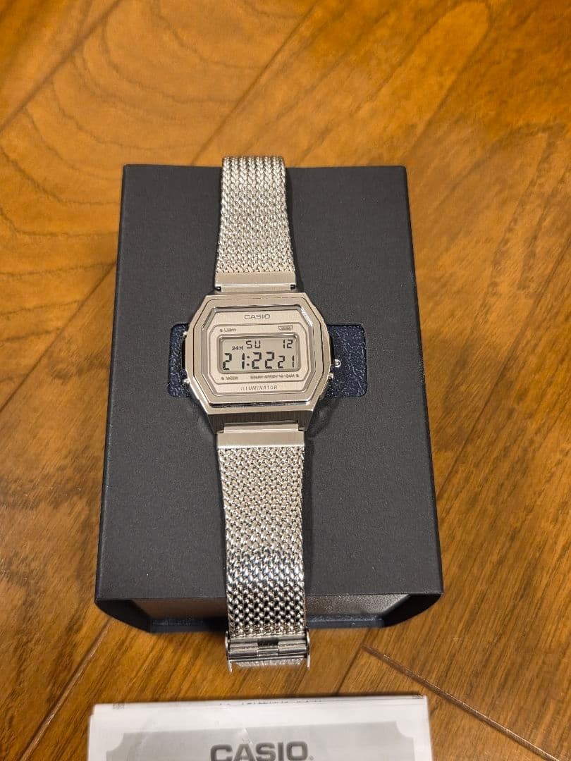 Casio A1000 A-7JF Digital Watch With Box Manual Used
