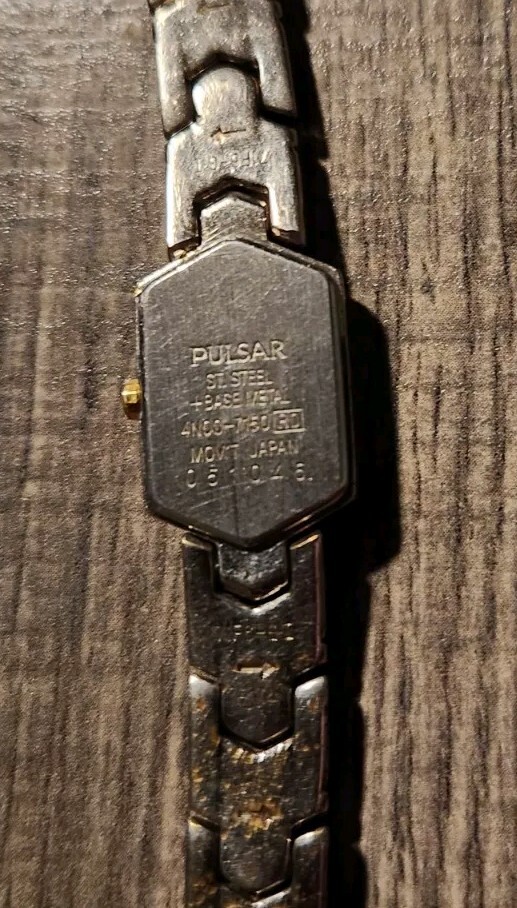 Pulsar Women’s Wrist Watch 4N00-7150 Silver/gold Tone
