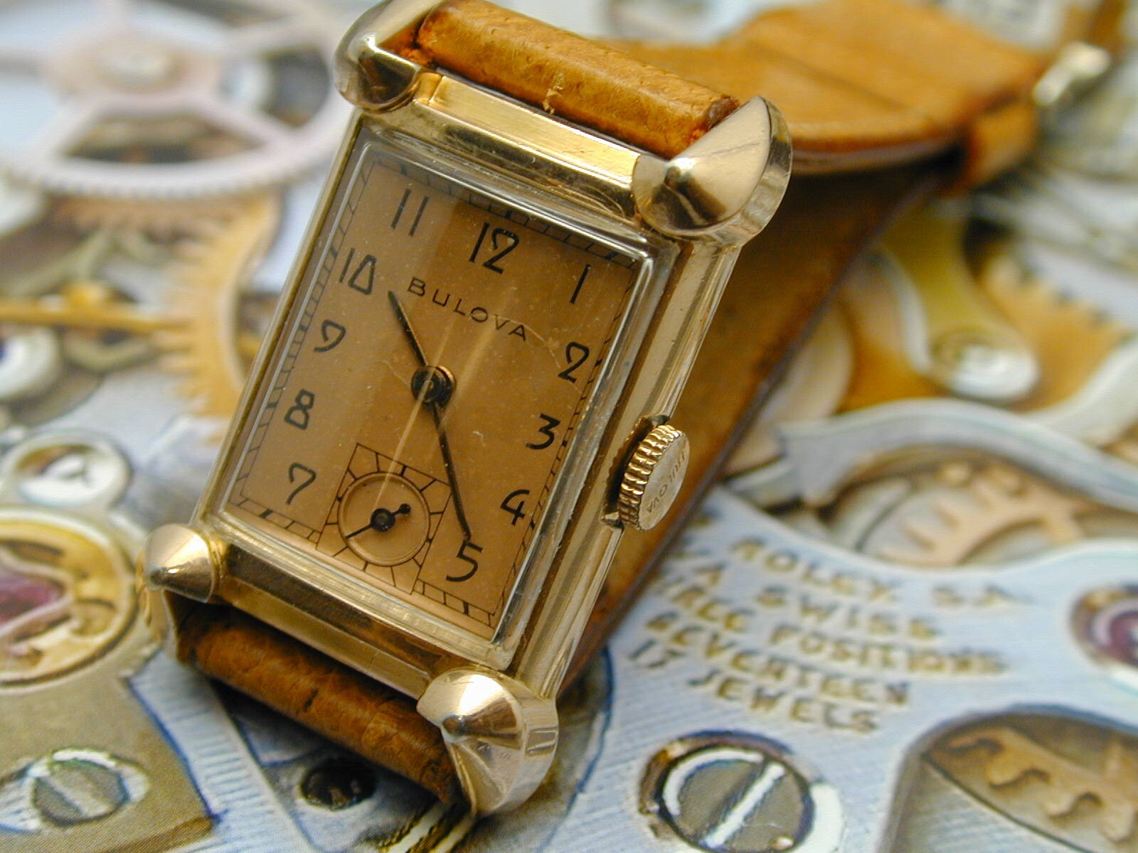 1940S BULOVA 7AK 14K GOLD FILLED ROSE PINK GOLD NEW CRYSTAL RUNNING ON 9-14-24