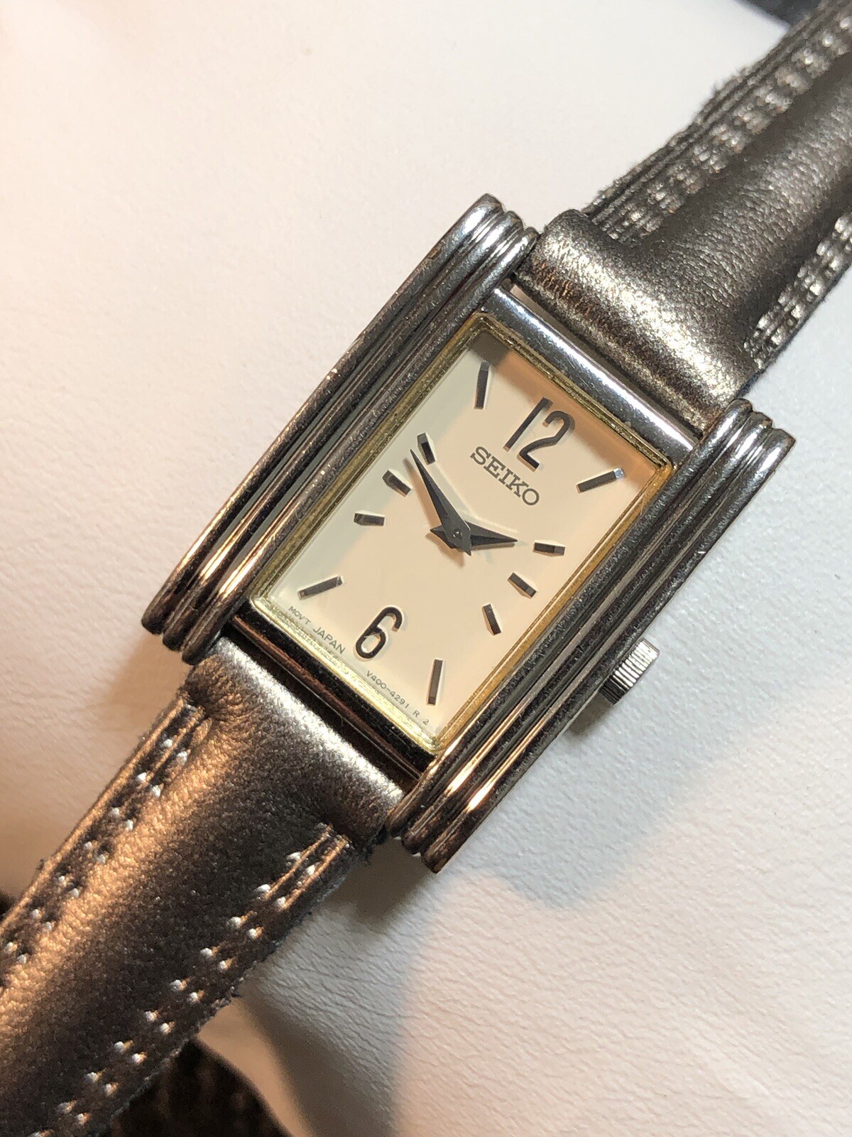 Vintage Seiko Women’s Rectangle Tank Silver Tone V400 Watch New Band/Battery