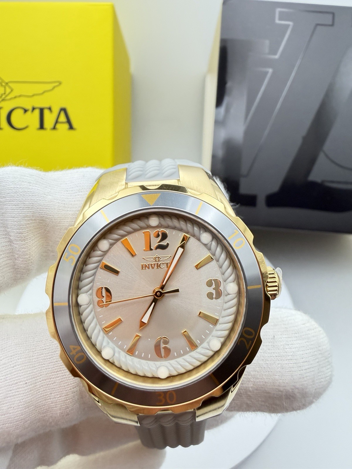 17483- Invicta Angel Halo Women’s Watch Gold Gray Dial. Charcoal. 38mm New