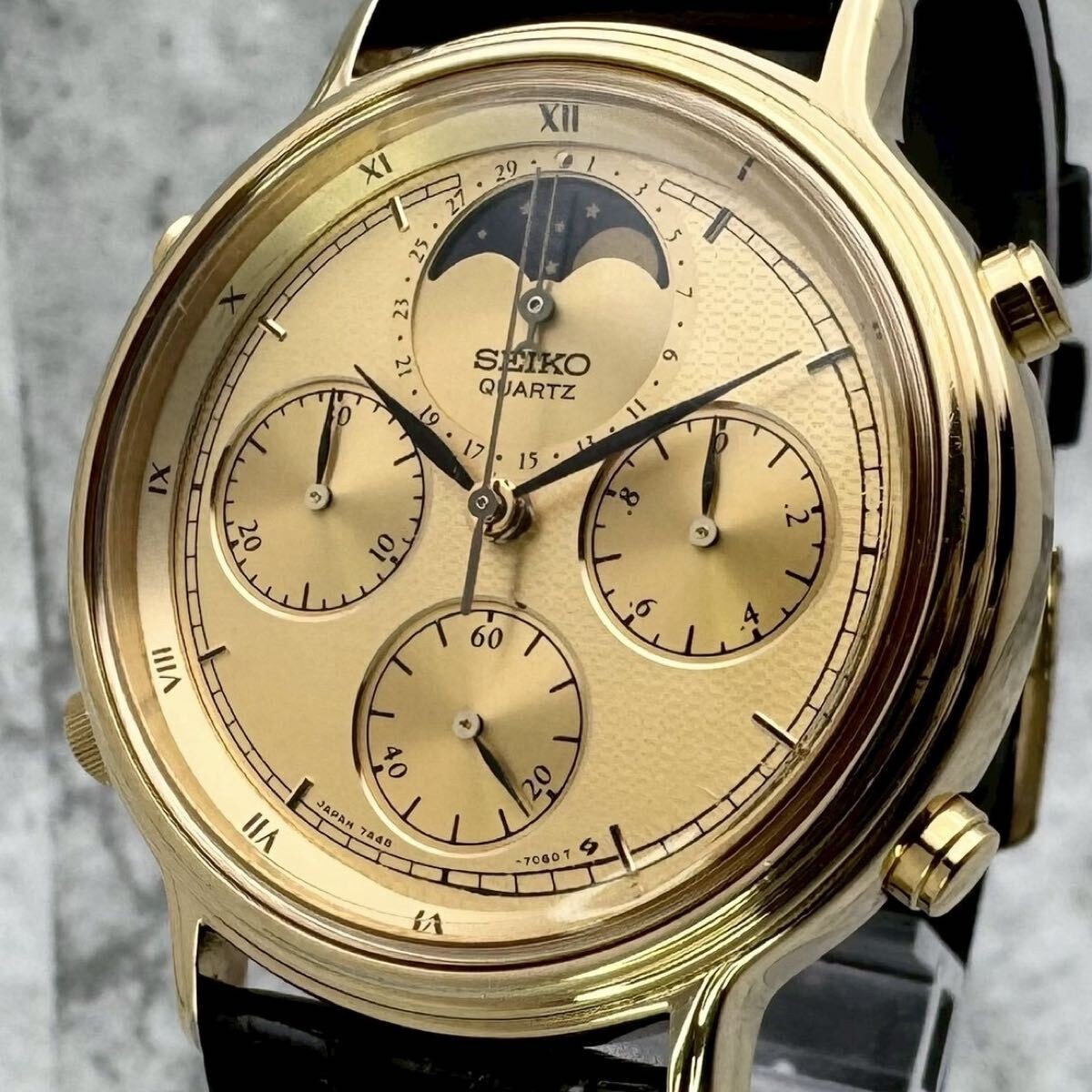 1984 Seiko 7A48-702A Moon Phase Chronograph Quartz Gold Men’s Watch Japan
