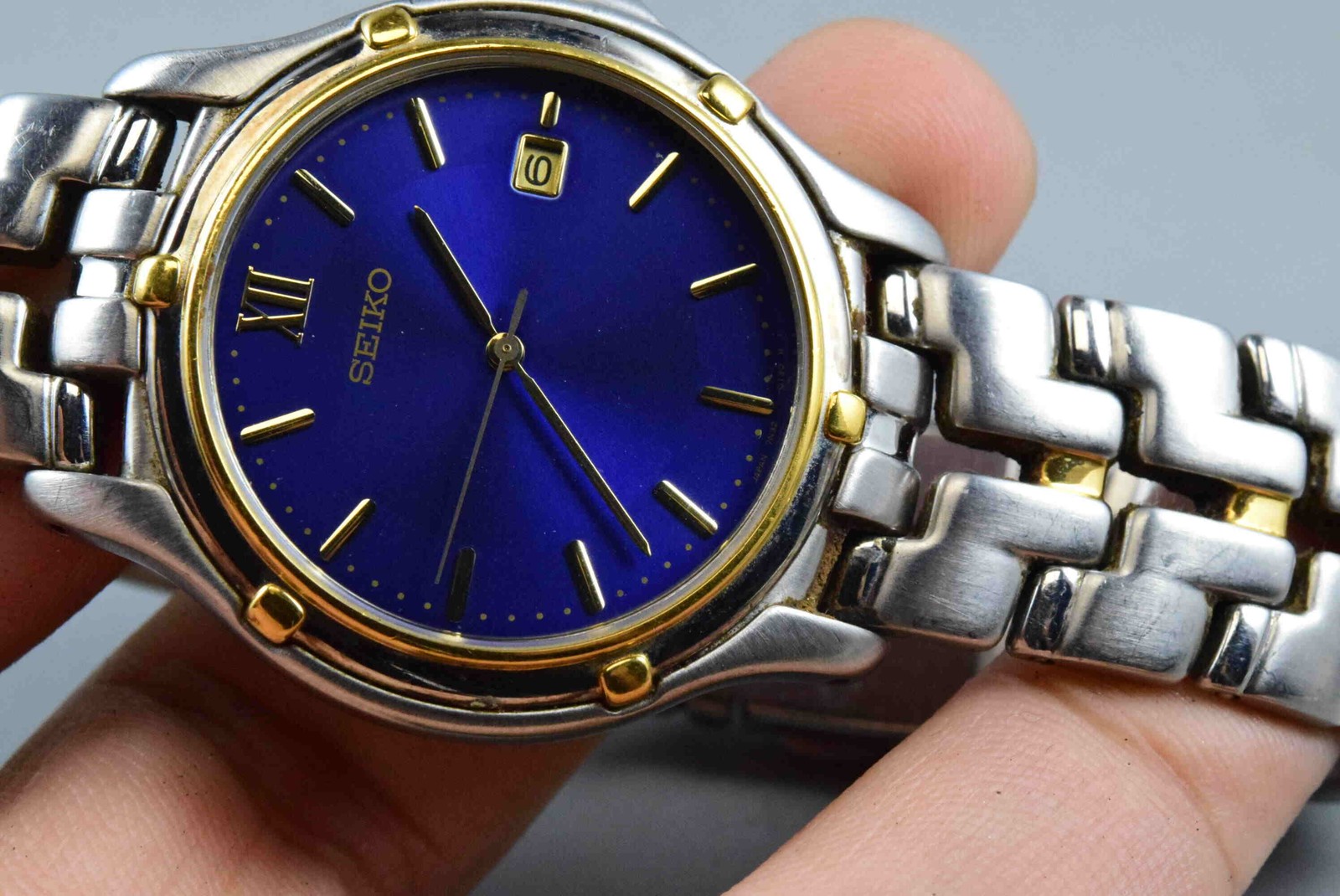 Vintage watch Seiko 7N32-0100 Blue Men Quartz Round 38mm