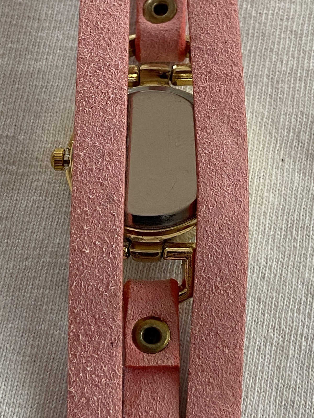 Vegan Suede Pink Goldtone Snap Close 3 Strands Rhinestone Watch New Battery #105