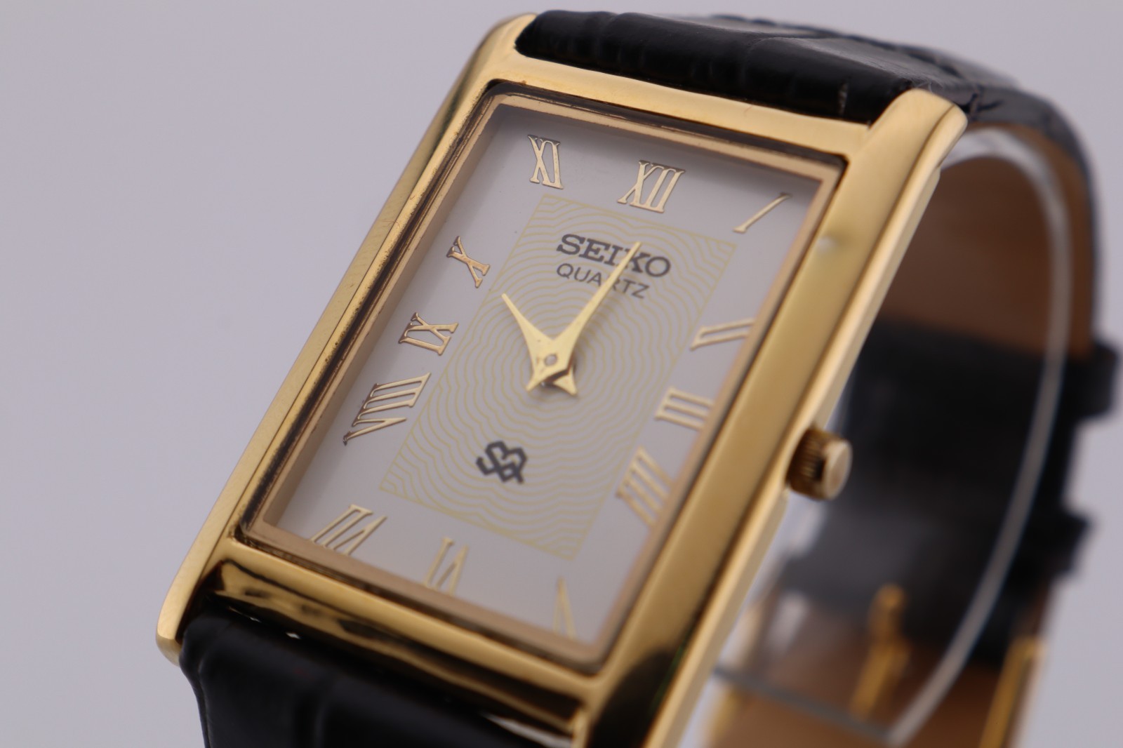 Vintage Seiko Slim Quartz Men’s Wrist Watch – Comes With New Battery, New Strap