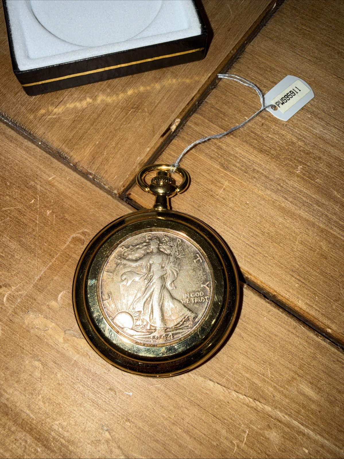 Colibri Walking Liberty Half Dollar Pocket Watch 1946 DOUBLE COIN 90% Silver Box