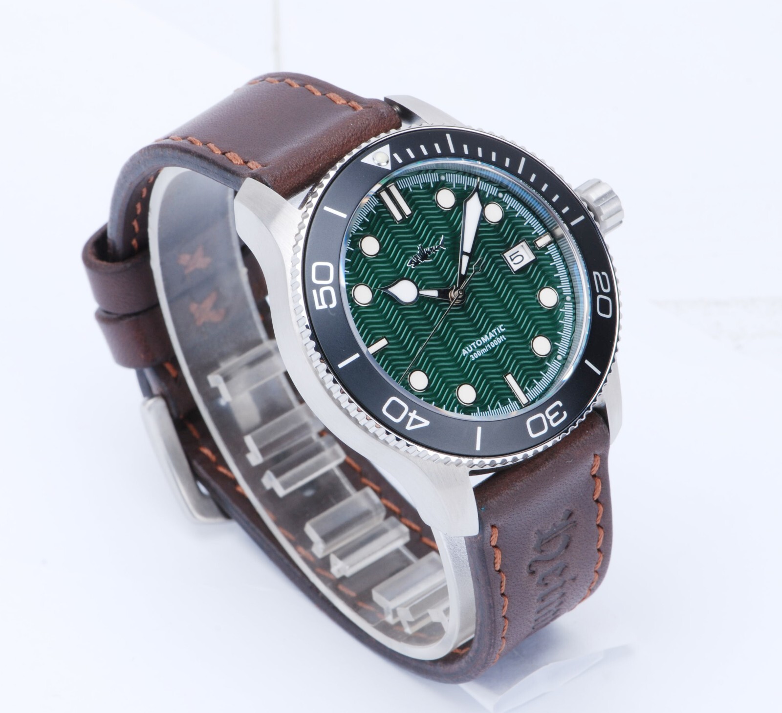 Heimdallr Trident Shark Wavy Dial NH35A Automatic Diver 300M Watch 43mm C3 316L