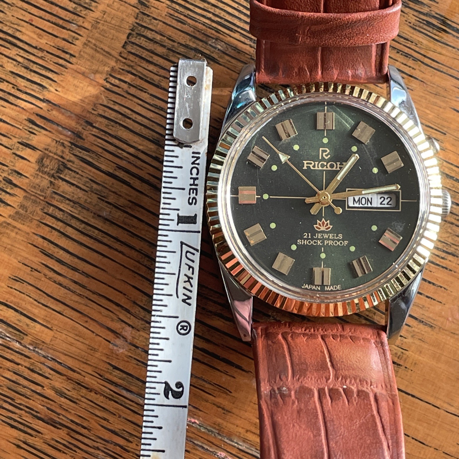Ricoh Automatic Watch 21 Jewels Vintage Day-Date Japan