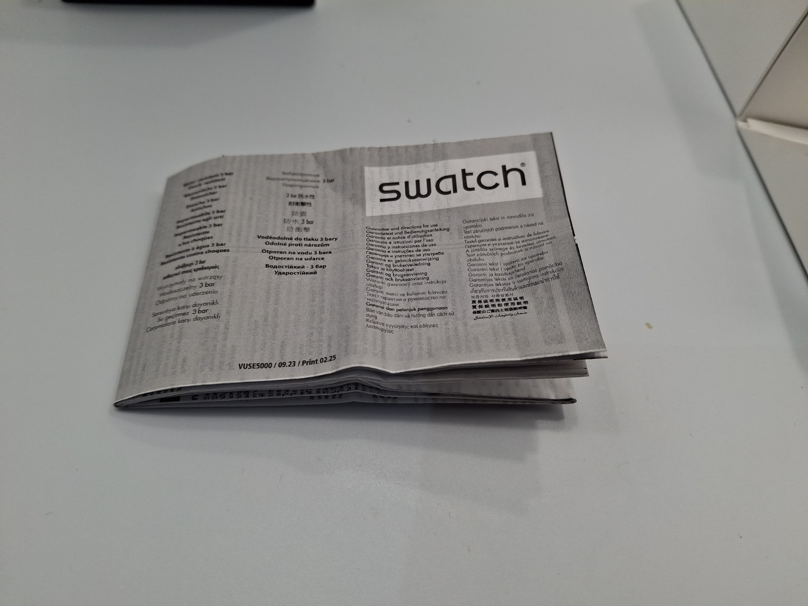 Swatch SCUBAQUA BLACK SEA NETTLE (44mm) Transparent Black Dial / Matte Black Sil