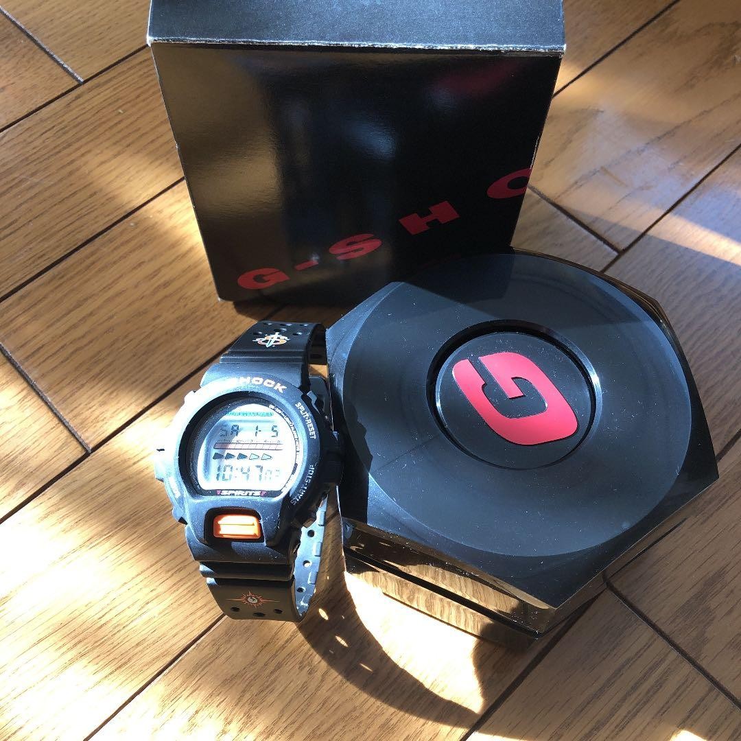 G-SHOCK DW-5600E-1V Digital Watch Blue Black Unused Shock Resistant Japan