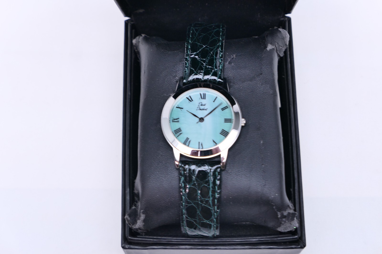 David Donahue Round Watch Swiss, Green Alligator Leather