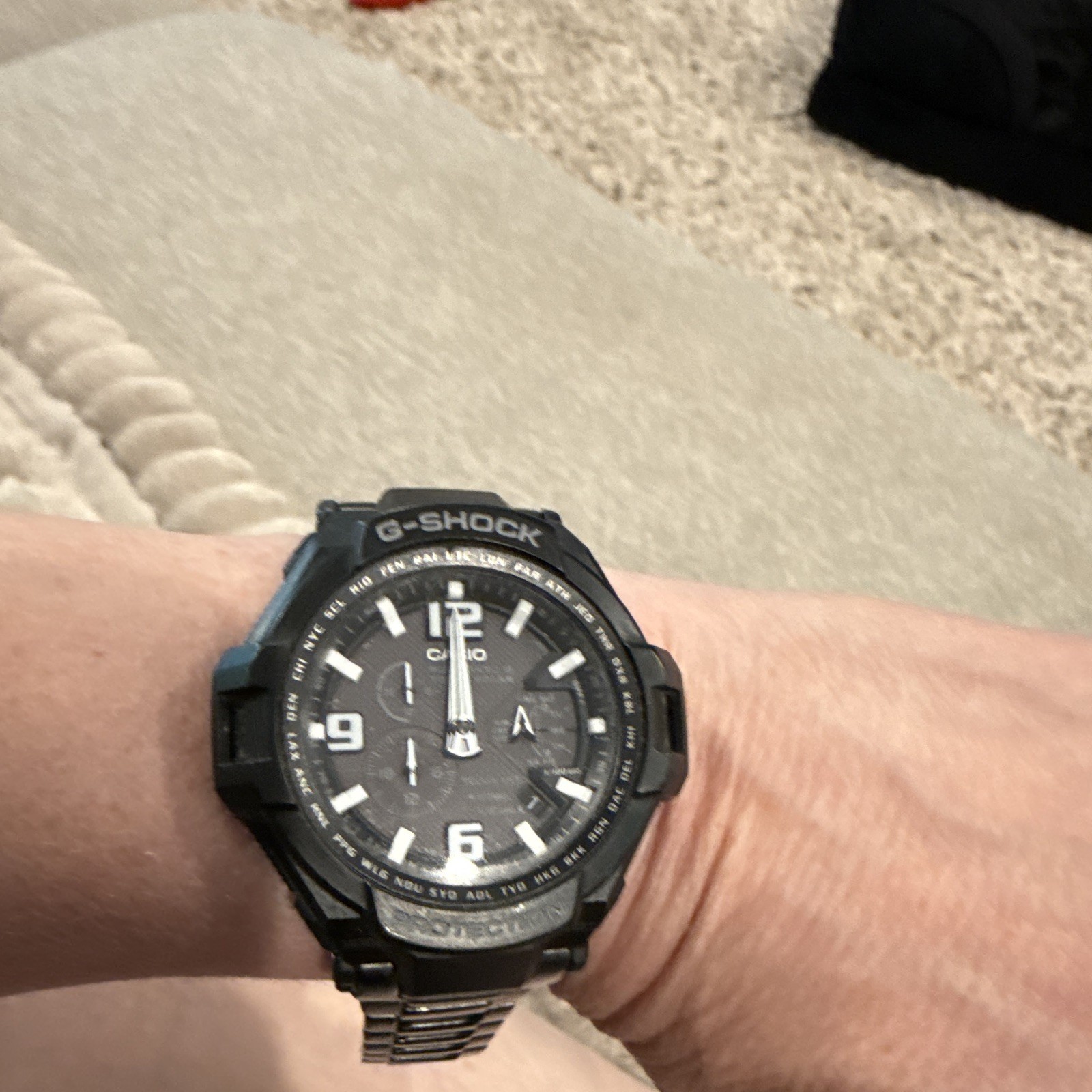 G-SHOCK Men’s Analog/Digital Solar World Time WR200m Black Steel Bracelet