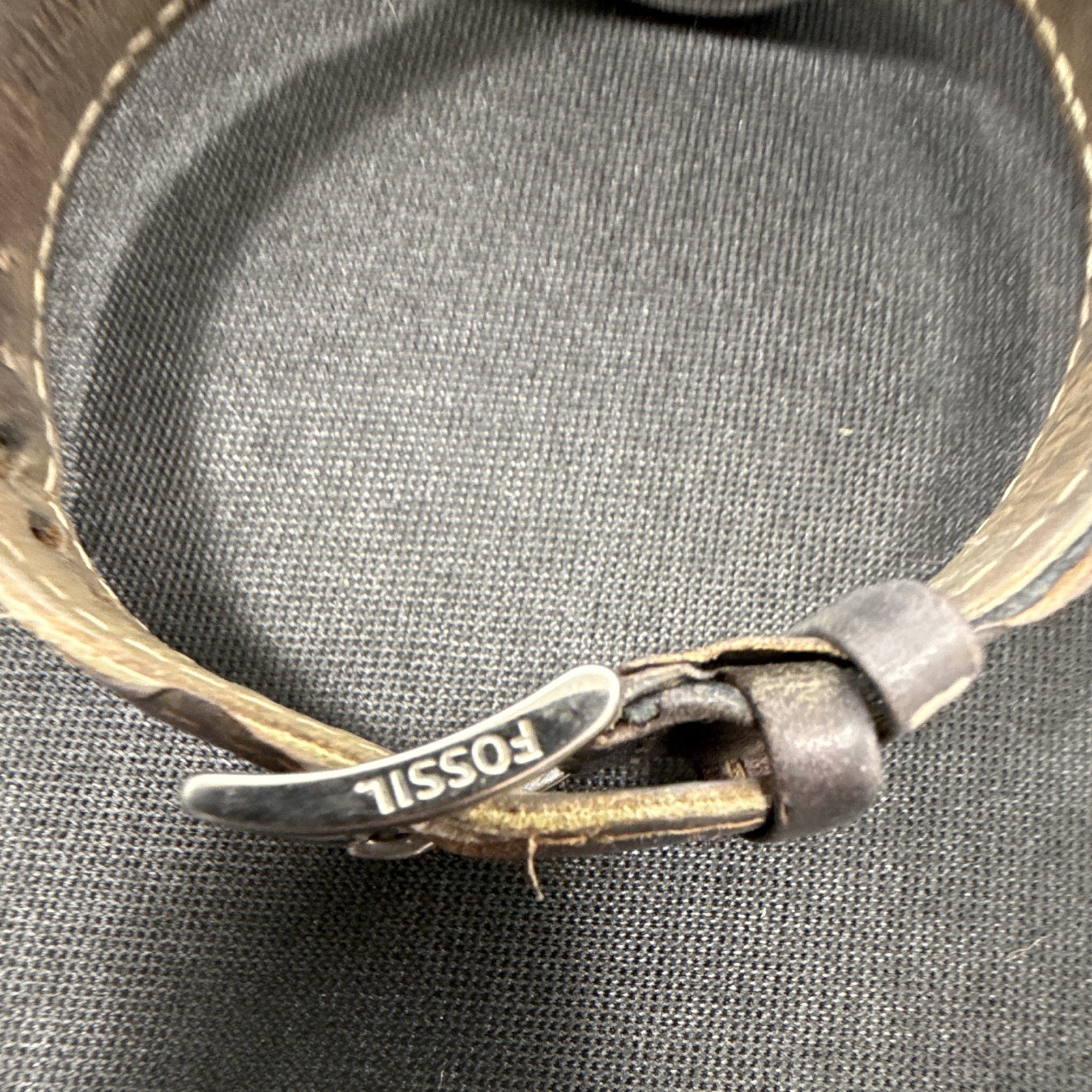 Fossil ES-2888 Wristwatch New Battery! Runs excellent!