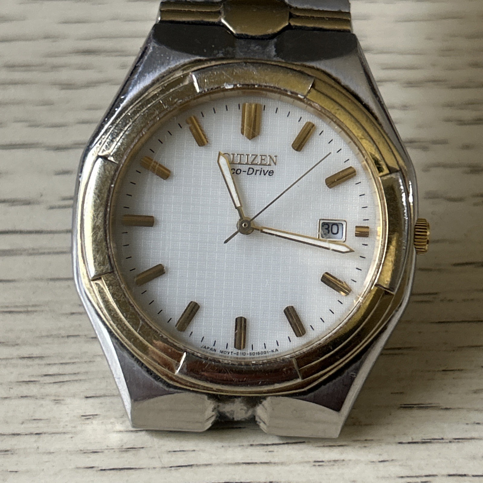 Citizen Eco-Drive Two Tone Stainless Steel E110-S008719 HSB Men’s Watch, Working