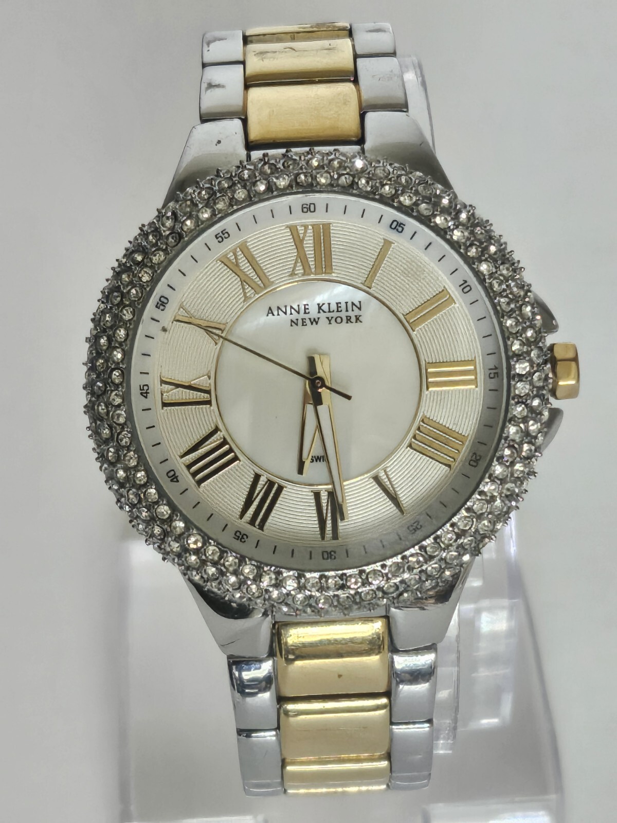 Gorgeous Swiss Anne Klein 12/2155 Swarovski Crystals New Battery Runs Great