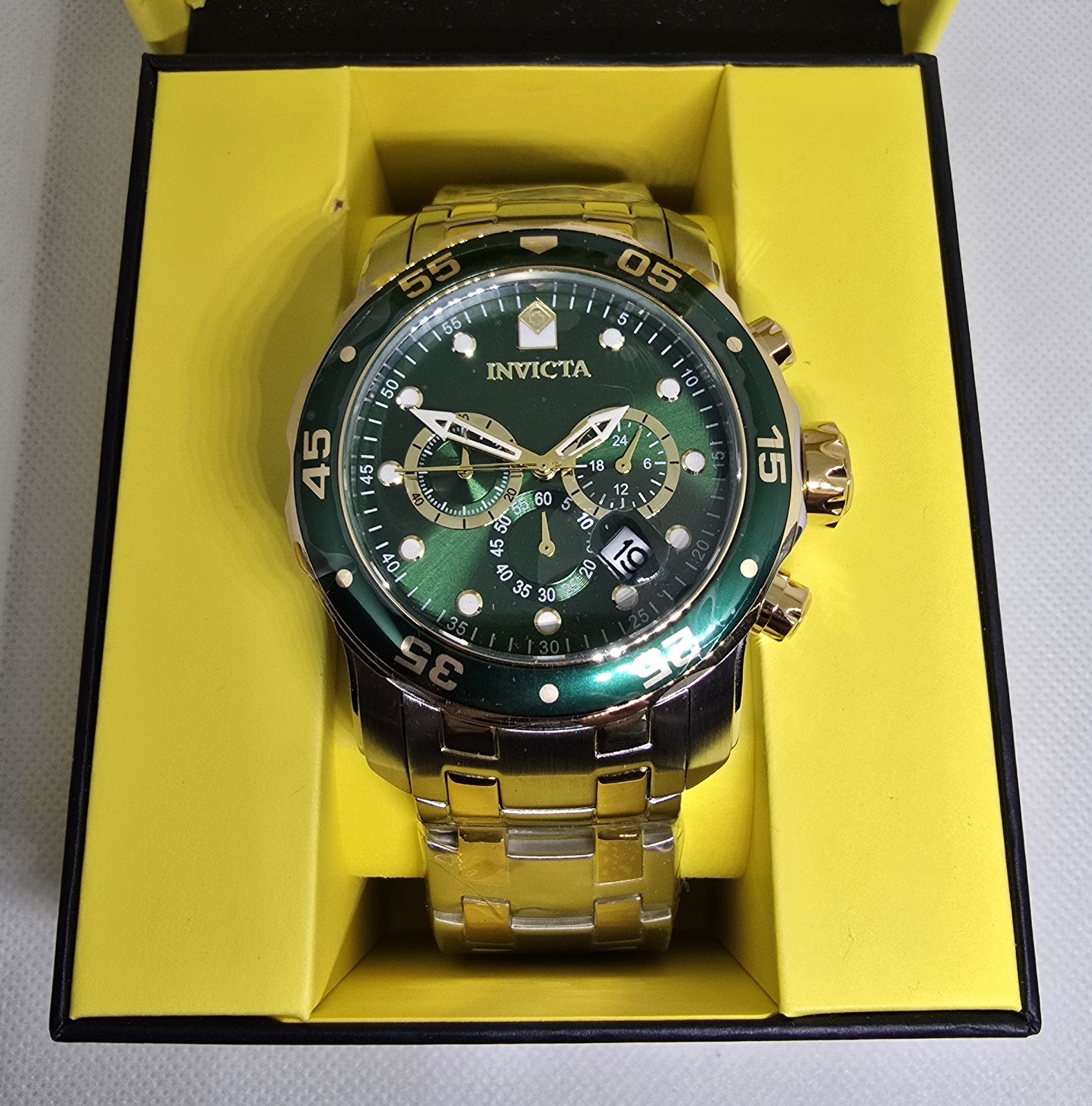 Invicta Pro Diver SCUBA Men’s Watch 48mm Steel Gold Green 40191