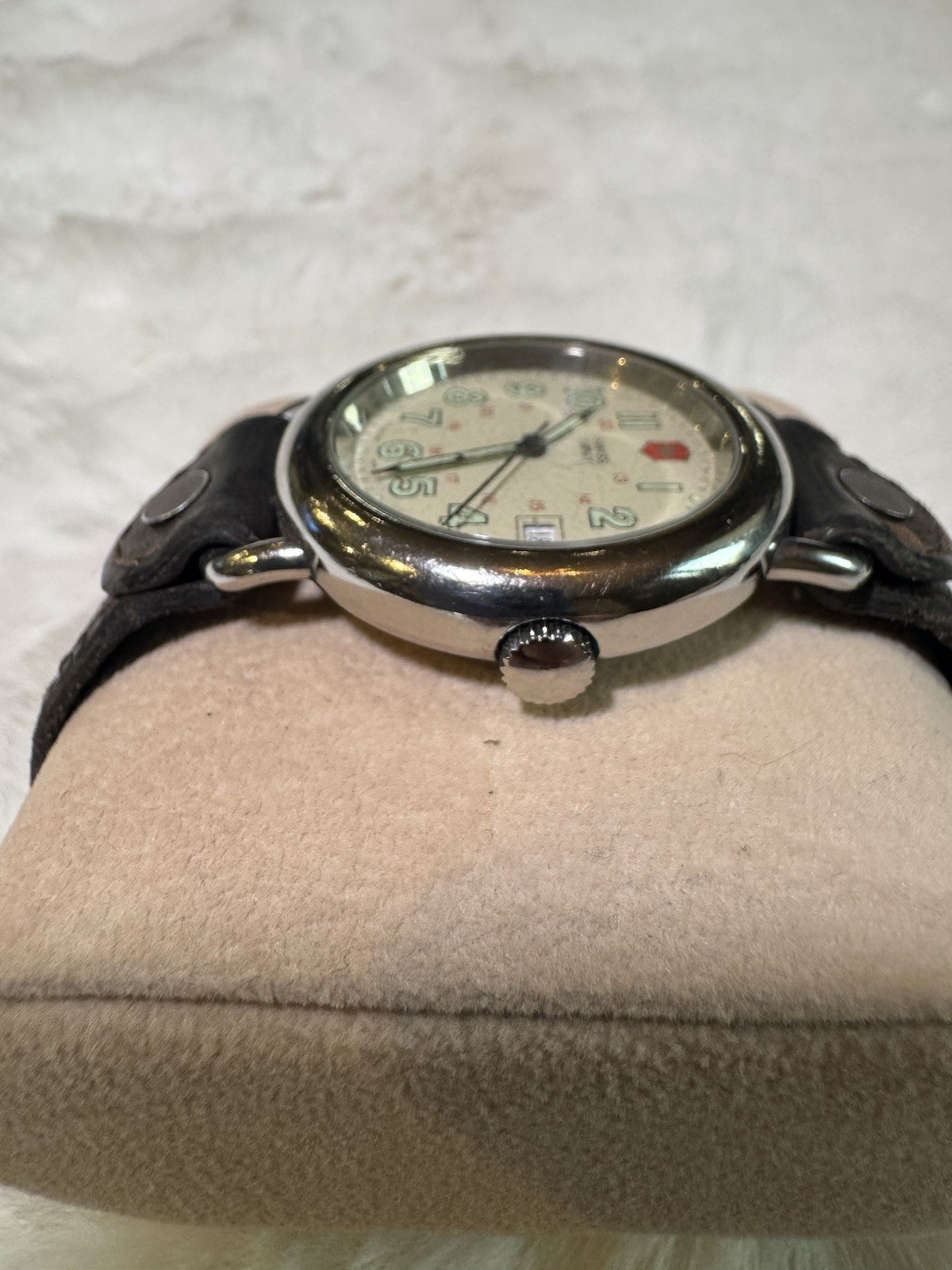 Swiss Army Swiss Made Analog Date White Dial 35mm dark brown Leather 330ft